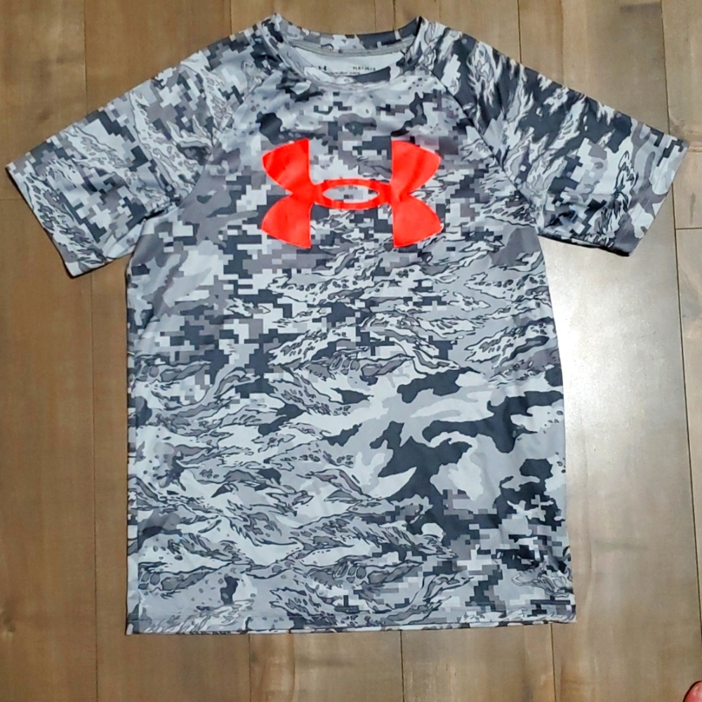 Under Armour Top